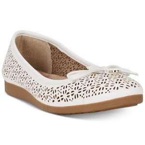Giani Bernini Odeysa Memory Foam Perforated Ballet